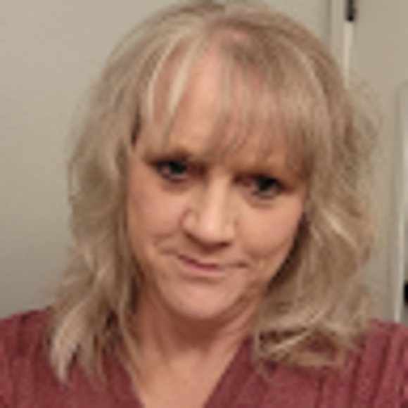 Profile Picture of Annmarie s. Yoder (@ann81268) on Poshmark
