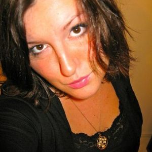 Profile Picture of Frances James (@francesloves2sing) on Myspace