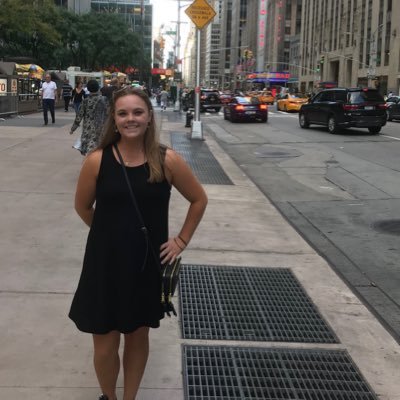 Profile Picture of Elizabeth Settle (@LizSettle12) on Twitter