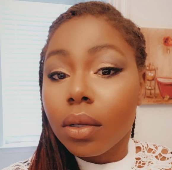 Profile Picture of Dominique Oxner (@sweet54039) on Poshmark