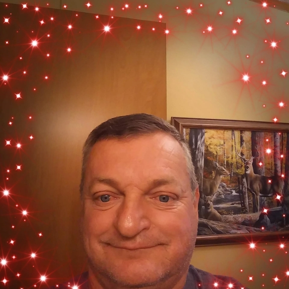 Profile Picture of James Comeaux (@jamescomeaux) on Poshmark