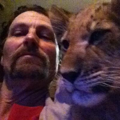 Profile Picture of “Tiger King”John Reinke (@bonediggerlion) on Twitter