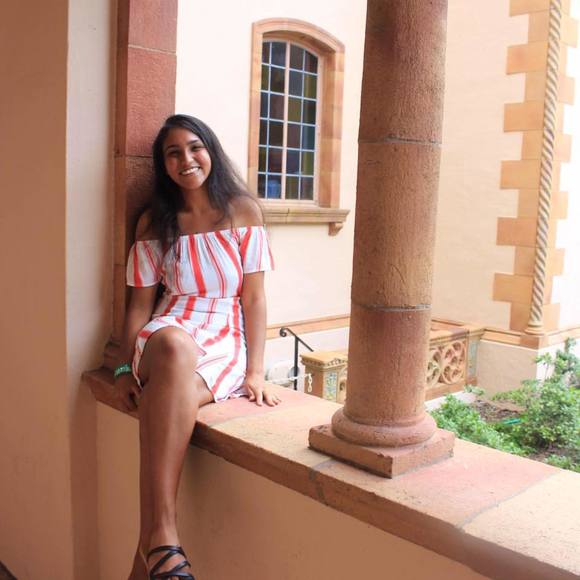 Profile Picture of Aishani Shrinath (@aishanishrinath) on Poshmark