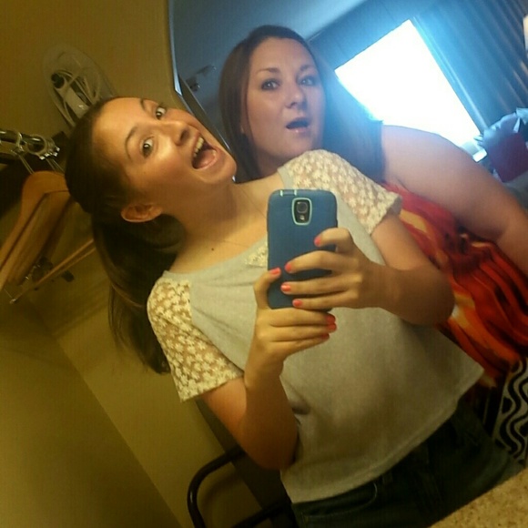 Profile Picture of Monica Schneider (@monica0211) on Poshmark