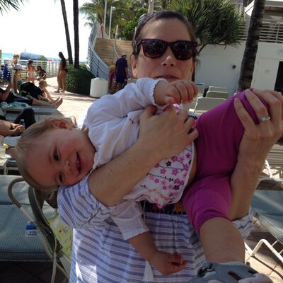 Profile Picture of Hayley Bunch Biermanon Twitter