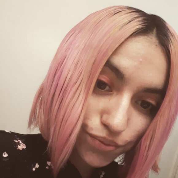 Profile Picture of Eva Trigueros (@ohevaeva) on Poshmark