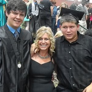 Profile Picture of Kim Riddle (@Chevyseven) on Twitter