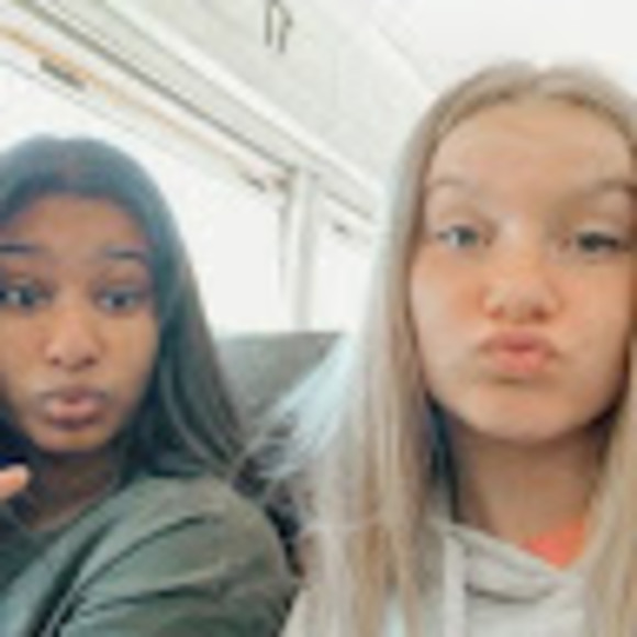 Profile Picture of Sam Bone (@sabone2008) on Poshmark