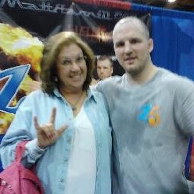 Profile Picture of Pamela Holcomb (@pamijeanholcomb) on Twitter