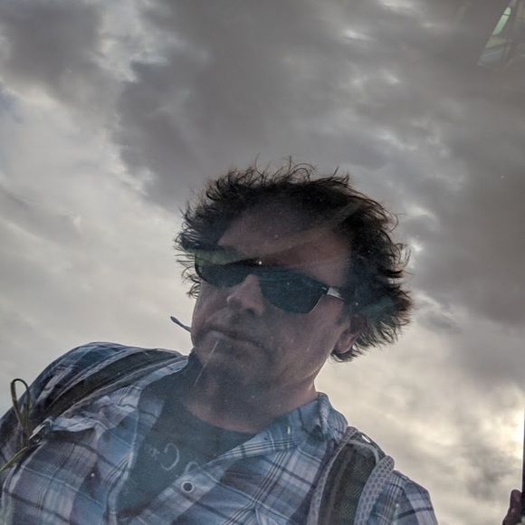 Profile Picture of Geary Furin (@gearyfurin) on Poshmark