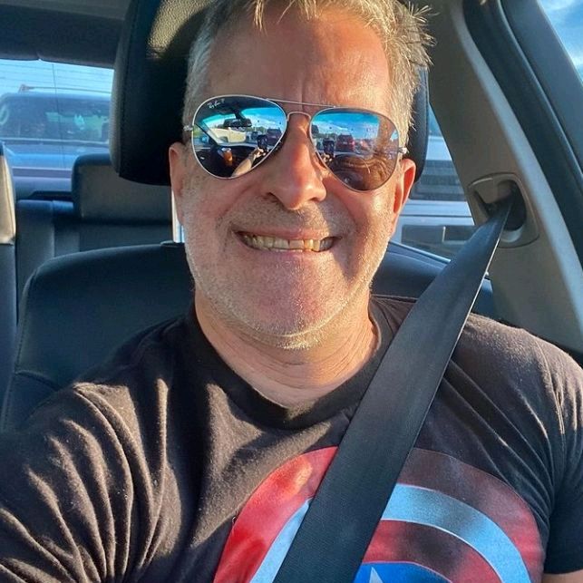 Profile Picture of Christopher (@christophercrobet) on Tiktok