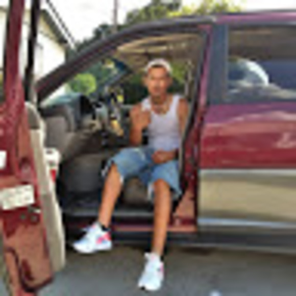 Profile Picture of Hcl Chosen1 (@michaeladwell3) on Poshmark