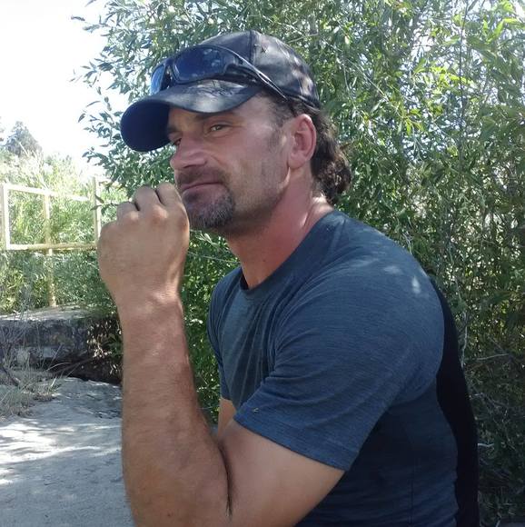 Profile Picture of Larry Reynolds (@anonafist) on Poshmark