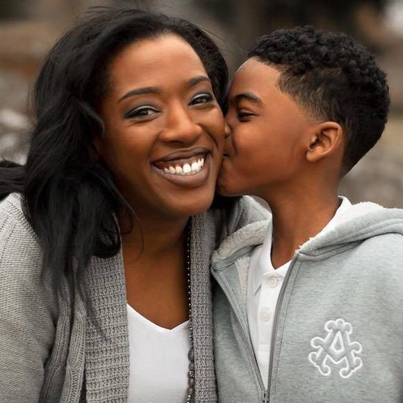 Profile Picture of Ariese Piersol (@aspiersol) on Poshmark