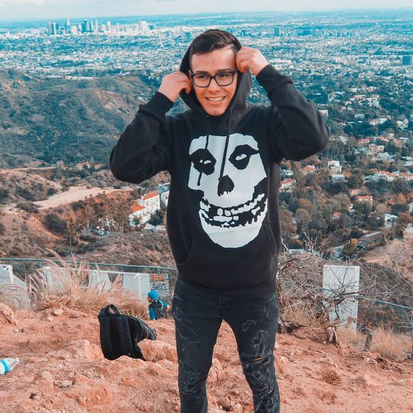 Profile Picture of Danny Acosta (@dannyasdfghjk) on Poshmark