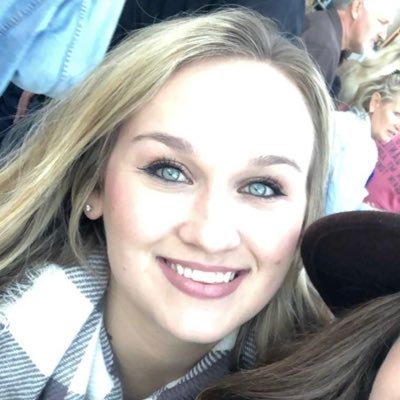 Profile Picture of Angela Maki (@akelstower) on Twitter