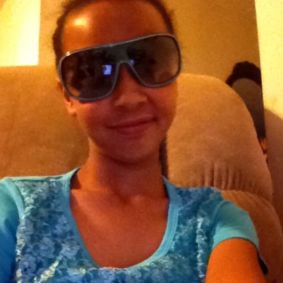 Profile Picture of Danielle Harville (@danidoll12) on Poshmark