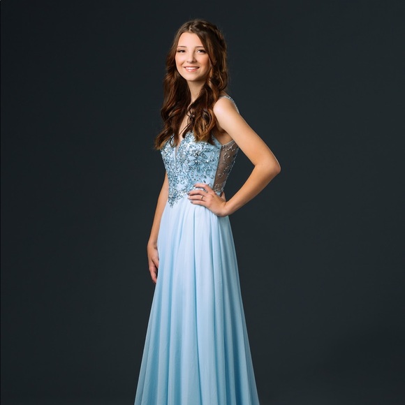 Profile Picture of Katey Everette (@kateyeverette) on Poshmark