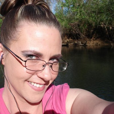 Profile Picture of Wendy Browning (@WendyleeB77) on Twitter