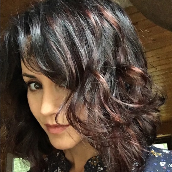 Profile Picture of Ashley Mccoubrey (@avicm) on Poshmark