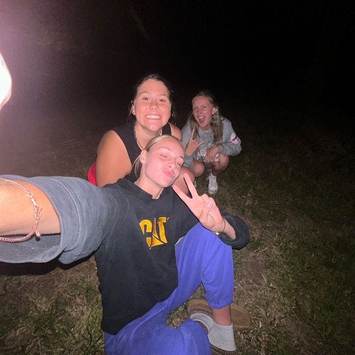 Profile Picture of allyhoward (@allyhoward_) on Tiktok