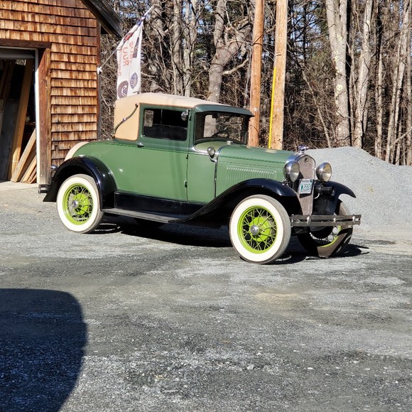 Profile Picture of Robin Parker (@robinparker205) on Poshmark