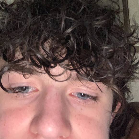 Profile Picture of Samuel Wilkinson (@samuelwilkinson) on Poshmark