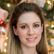 Profile Picture of Stephanie Hachey (@stephaniehachey) on Youtube
