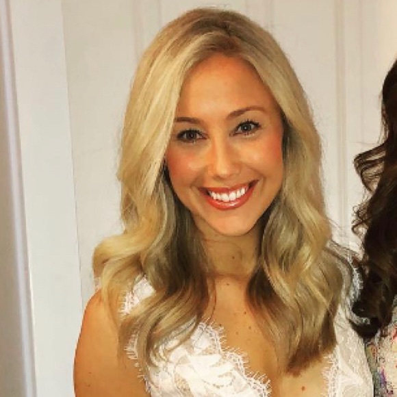 Profile Picture of Sarah Ardito (@sarahardito) on Poshmark