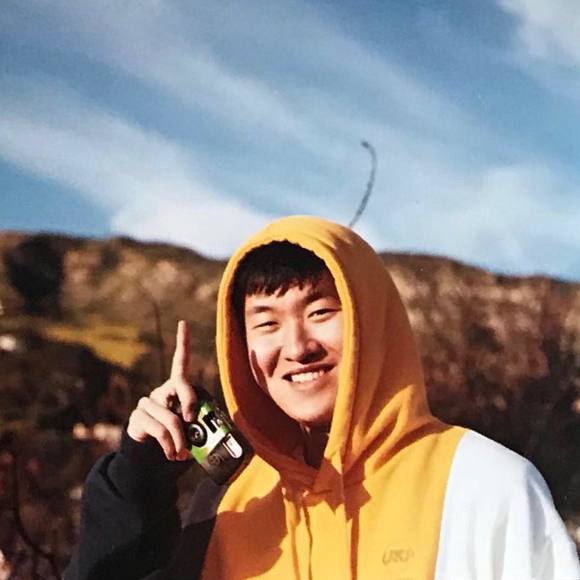 Profile Picture of Sean Chen (@kodobe556) on Poshmark