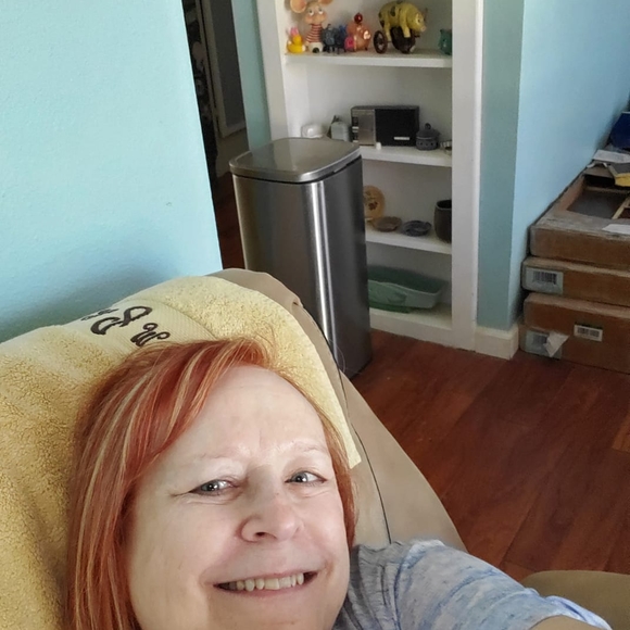 Profile Picture of Michelle Maciok (@lennon4ever) on Poshmark