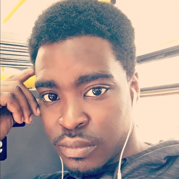 Profile Picture of Herbert Hillarf (@kingbuggz90) on Poshmark