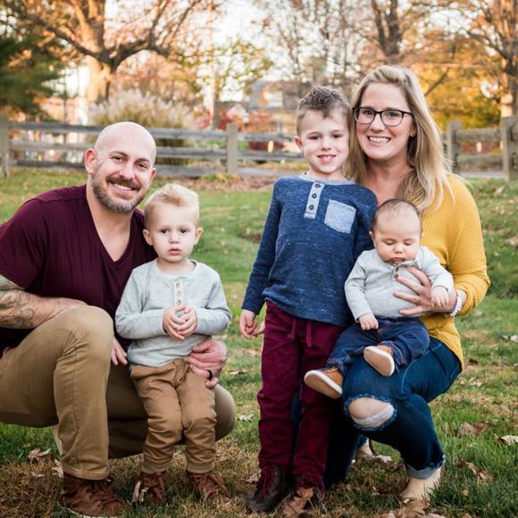 Profile Picture of Kimberly Maduzia (@maduziafamily36) on Poshmark