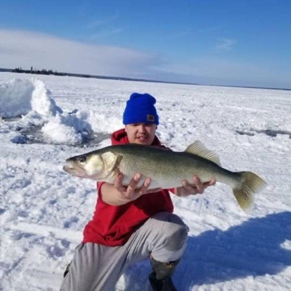 Profile Picture of Cole Arthurson (@colearthurson) on Poshmark