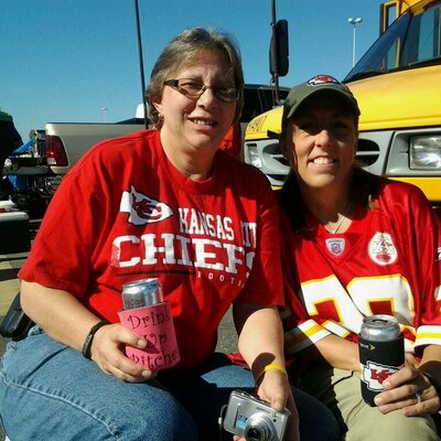 Profile Picture of Tracy Parrott (@drut772) on Twitter