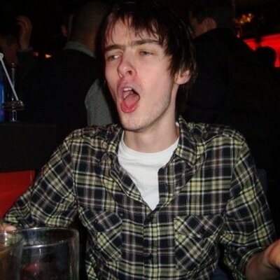 Profile Picture of Stuart Lennox (@GenrlDisintrest) on Twitter