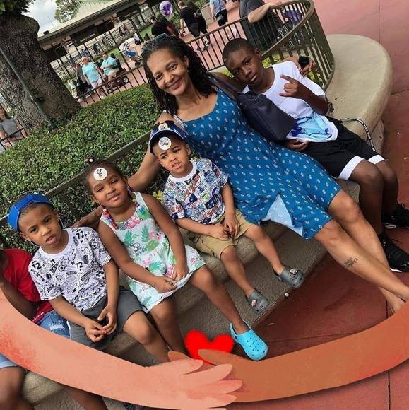 Profile Picture of Alberta Hall (@bertabee25) on Poshmark