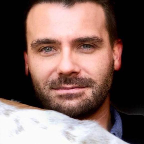 Profile Picture of Craig Walters (@craigwalters) on Poshmark