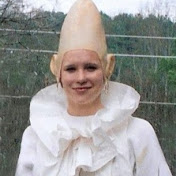 Profile Picture of Heather Feather 🪶 (@OfficialHeather) on Youtube