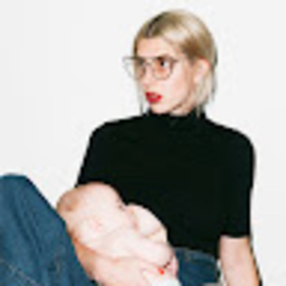 Profile Picture of Jane Helpern (@johelpern) on Poshmark