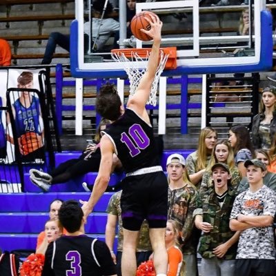 Profile Picture of Connor Hickman (@connor1035) on Twitter