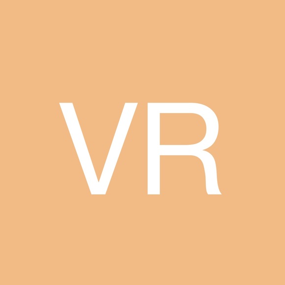 Profile Picture of Veronica Rosemeier (@vrosemeier) on Poshmark