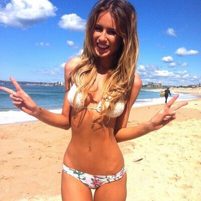 Profile Picture of Amanda Herren (@Annmarierwq) on Twitter