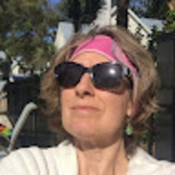 Profile Picture of Michelle Buccilli (@mabuccilli) on Poshmark