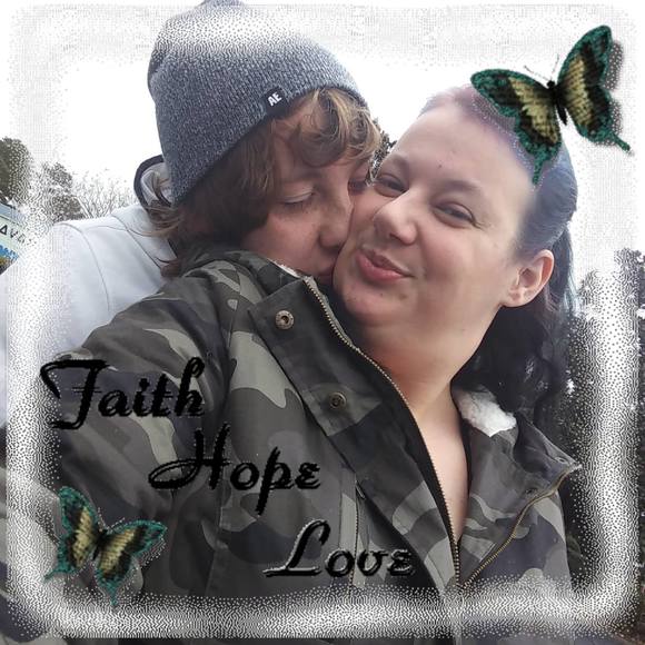 Profile Picture of Debra Mcdowell (@kellycloe3) on Poshmark