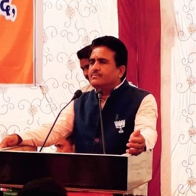 Profile Picture of Gyanendra Pandey (@gyanendra_pa) on Twitter