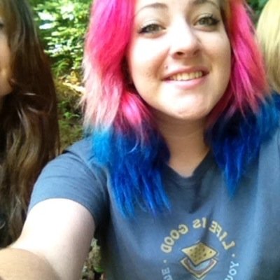 Profile Picture of Katie Stephens (@Kitty_Payne1415) on Twitter