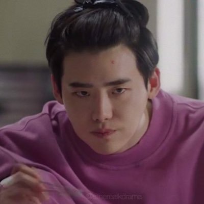 Profile Picture of LEE JONG SHOOKT (@NOVImpossible) on Twitter