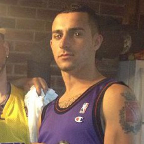 Profile Picture of Alex Cicconetti (@cicconetti87) on Poshmark