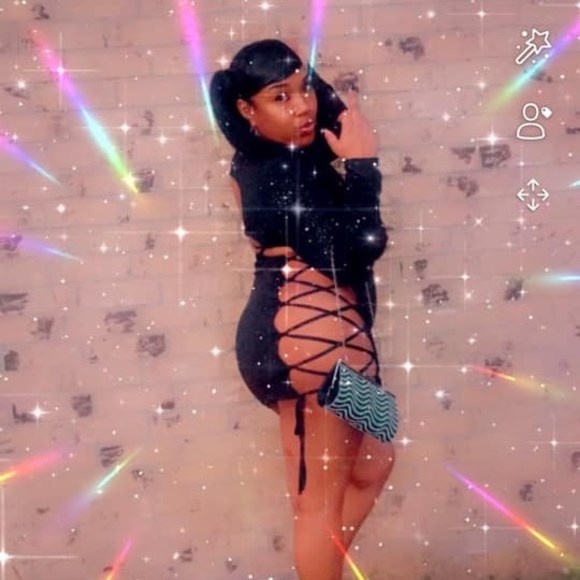 Profile Picture of Toya Ricks (@latoyaricks1) on Poshmark